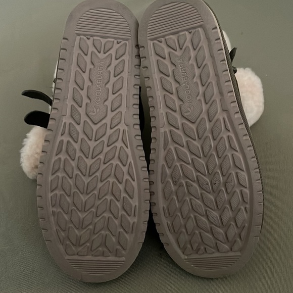 UGG KOOLABURRA  green leather color size 6” womens boots - Picture 9 of 15